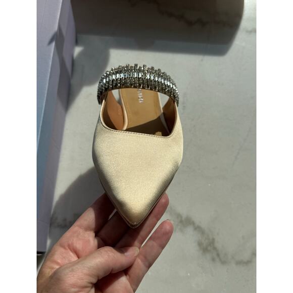 Lisa Vicky MOVE-V Champagne Satin Flats – Rhinestone Strap – Size 7M - Picture 2 of 13